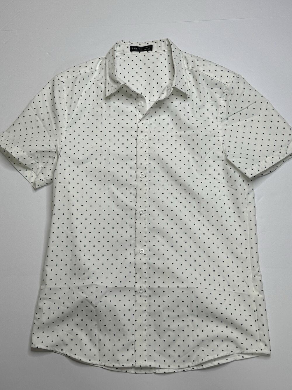 SHEIN Men’s Medium White Navy Geometric Print Short Sleeve Button Up Shirt